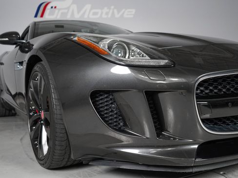 Used 2015 Jaguar F-TYPE S RWD image 29