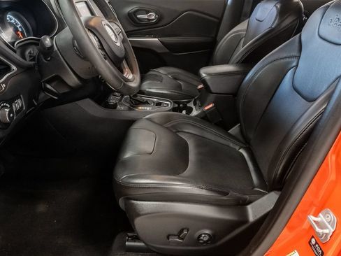 Used 2021 Jeep Cherokee Latitude Lux AWD/4WD image 10