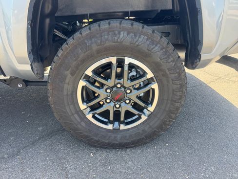 Certified 2025 Toyota Tacoma TRD Sport AWD/4WD image 26