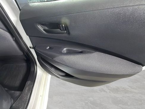 Used 2023 Toyota Corolla LE image 31