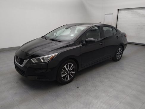 Used 2021 Nissan Versa SV FWD image 2