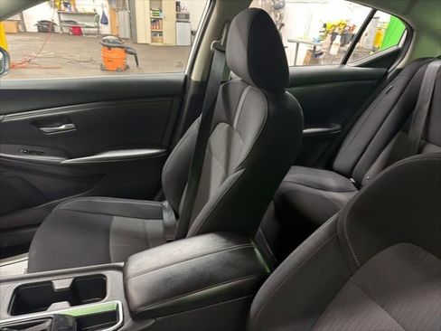 Used 2021 Nissan Sentra SV FWD image 29