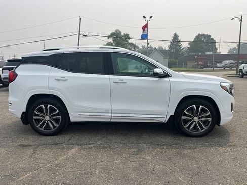 Used 2020 GMC Terrain Denali AWD/4WD image 2