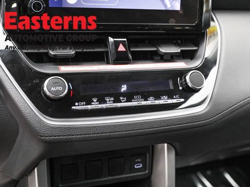 Used 2024 Toyota Corolla Cross LE image 19