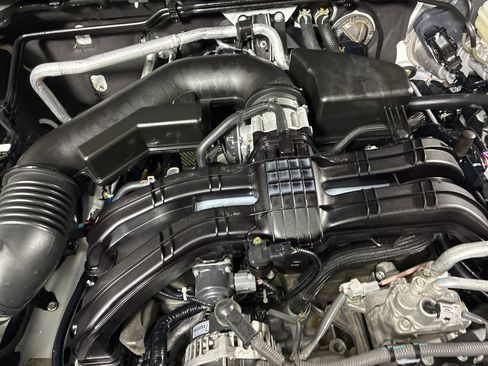 Used 2023 Subaru Outback Premium image 7