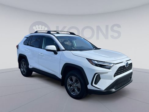 Used 2024 Toyota RAV4 XLE w/ Convenience Package AWD/4WD image 10