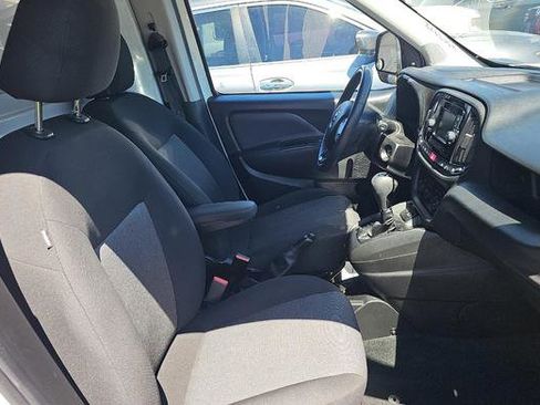 Used 2022 RAM ProMaster City Tradesman w/ Window Group 05 image 3