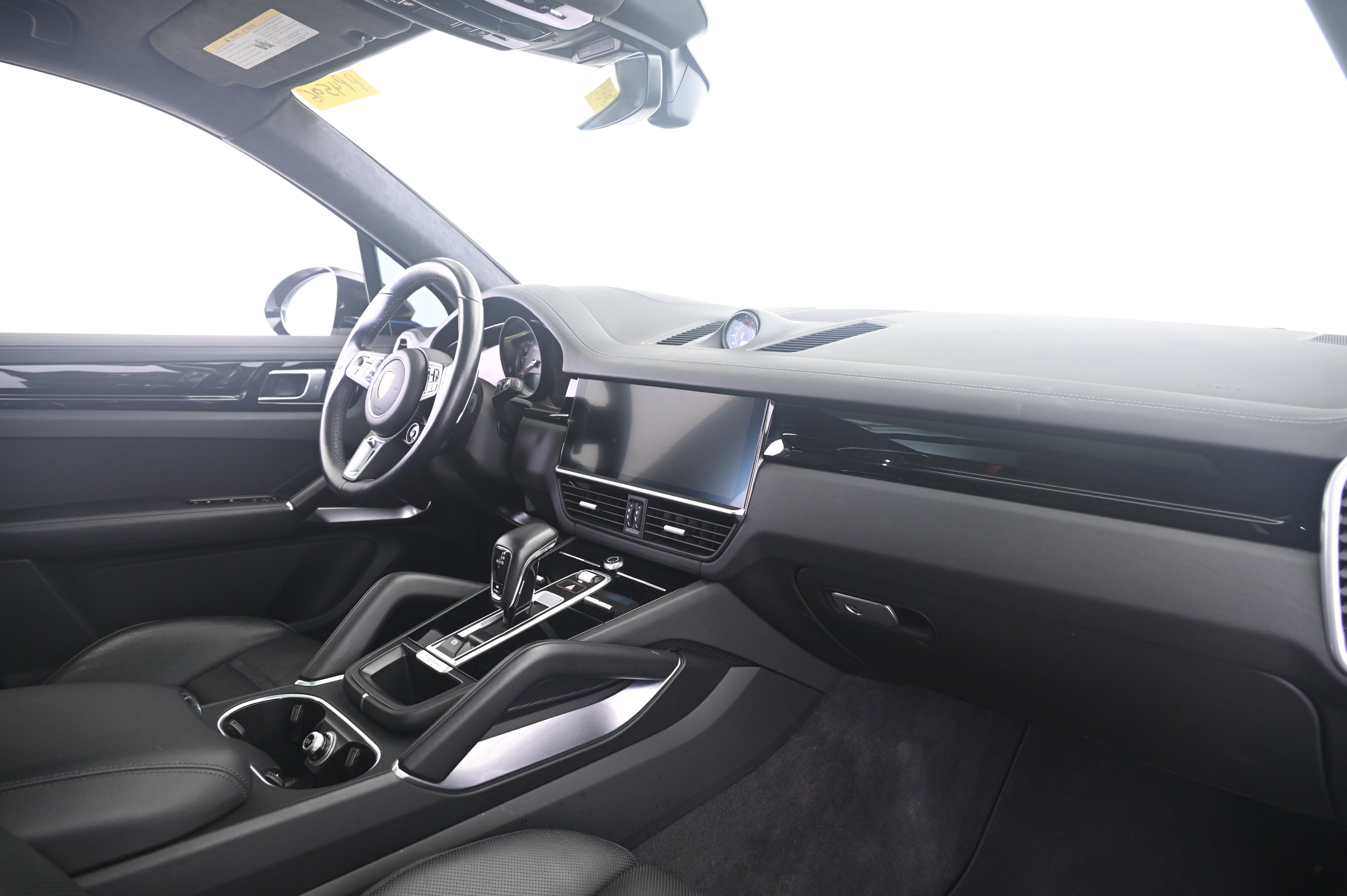 Certified 2023 Porsche Cayenne Turbo AWD/4WD image 22