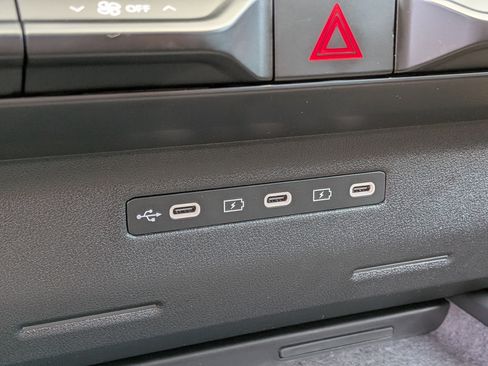 New 2027 Kia Telluride S image 38