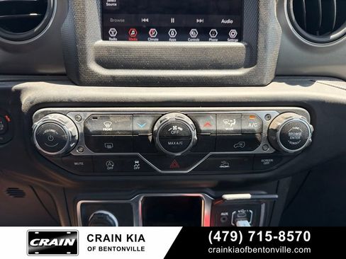Used 2023 Jeep Gladiator Sport AWD/4WD image 21