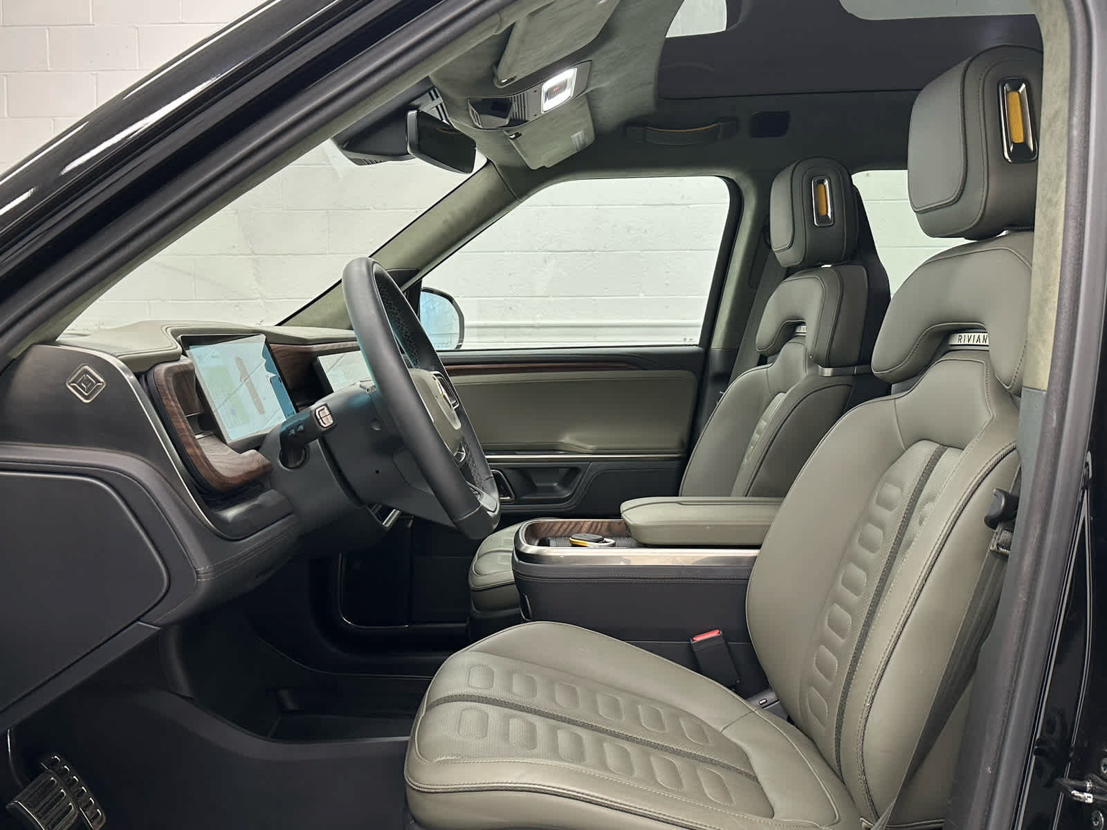 Used 2023 Rivian R1S Adventure Quad AWD/4WD image 11