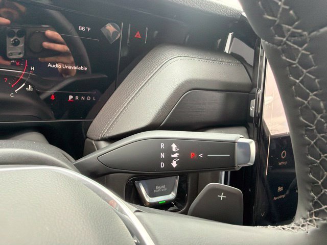 New 2026 GMC Yukon Denali w/ Sun & Power Step Package AWD/4WD image 24