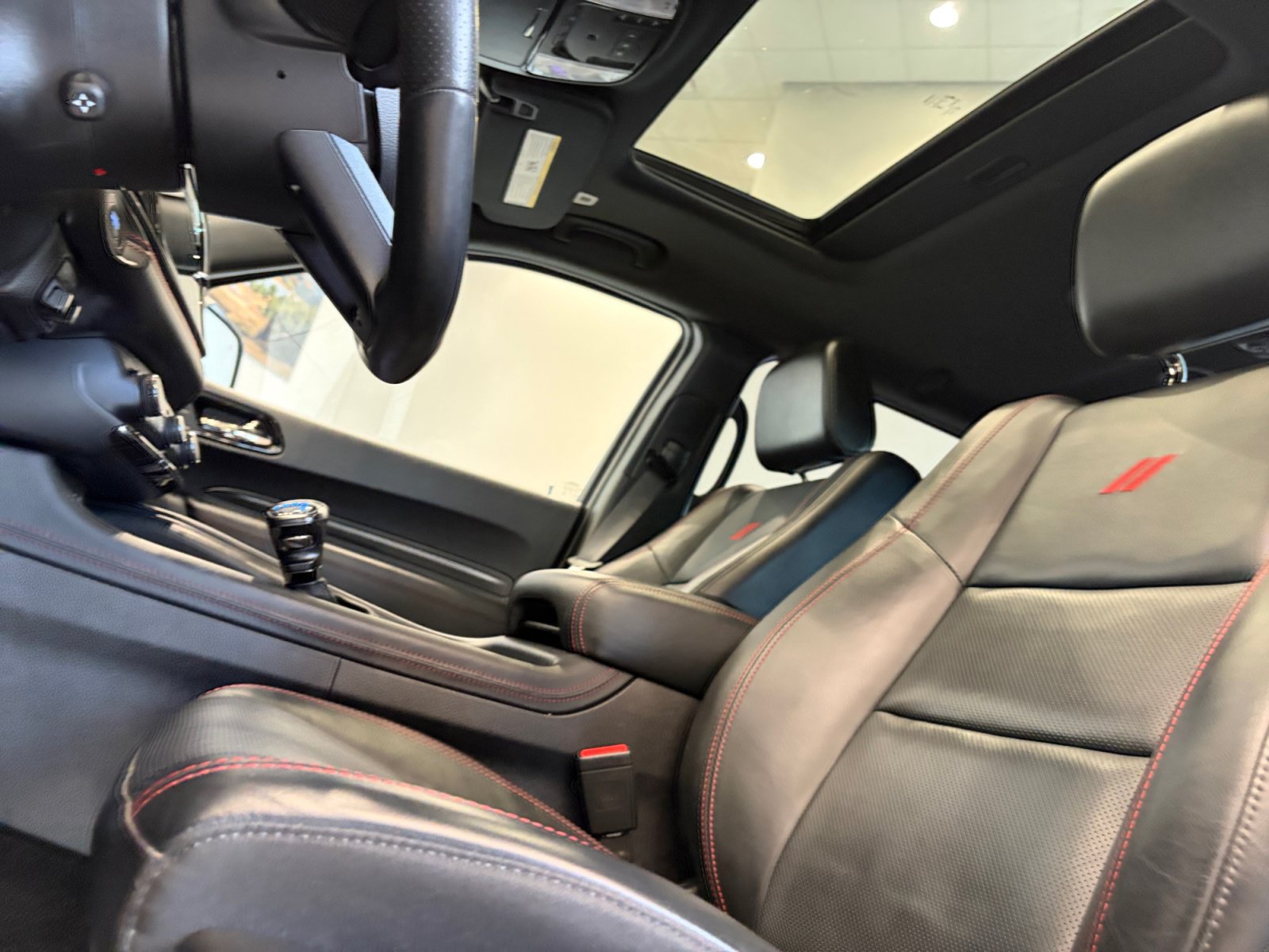 Used 2023 Dodge Durango R/T w/ Blacktop Package AWD/4WD image 27