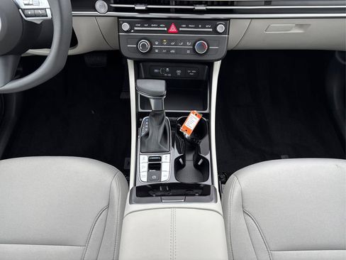 New 2026 Hyundai Tucson SE image 12