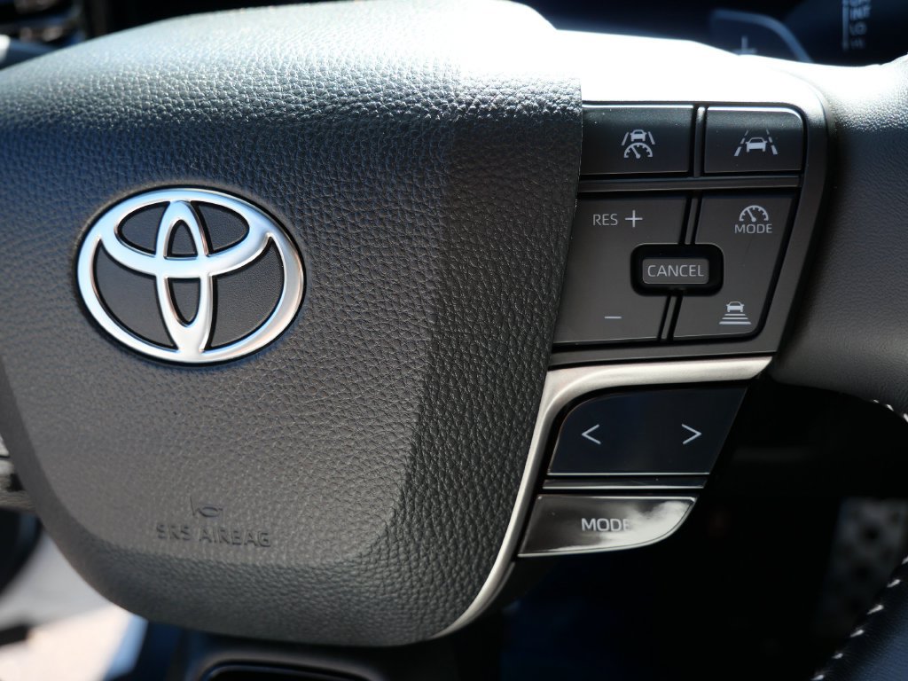 Certified 2025 Toyota Camry SE FWD image 26
