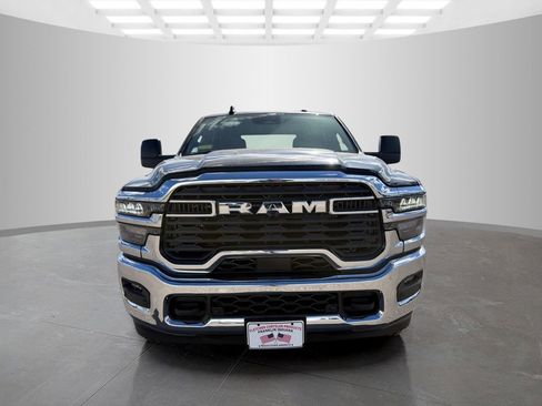 New 2025 RAM 2500 Tradesman w/ Chrome Appearance Group AWD/4WD image 8