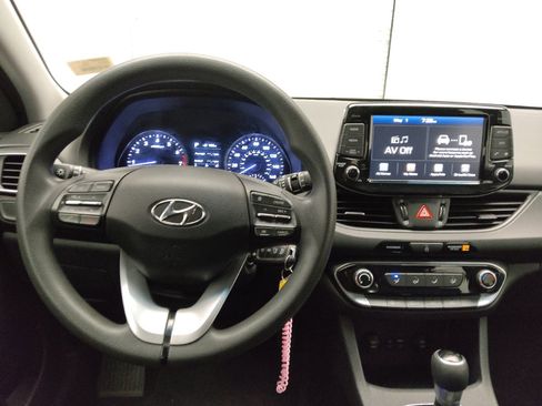 Used 2018 Hyundai Elantra GT FWD image 22