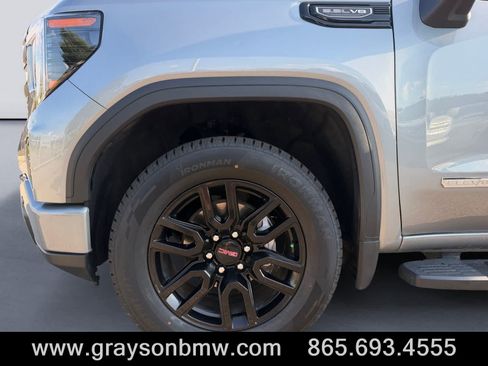 Used 2025 GMC Sierra 1500 Elevation w/ Elevation Premium Package AWD/4WD image 9