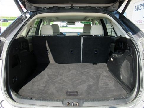Used 2022 Ford Edge Titanium AWD/4WD image 10