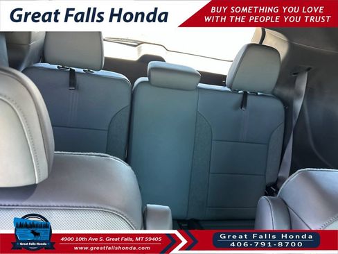 Used 2026 GMC Acadia AT4 AWD/4WD image 30