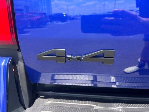 Used 2025 Toyota Tacoma TRD Off-Road AWD/4WD image 6