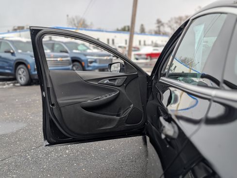 Used 2024 Chevrolet Malibu RS image 25