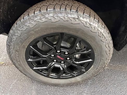 New 2026 GMC Canyon AT4 image 15