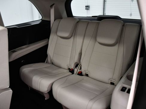 Used 2022 Mercedes-Benz GLS 450 4MATIC image 22