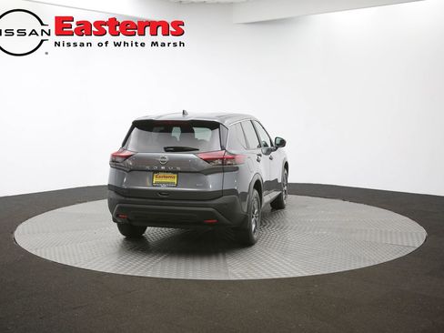 Used 2023 Nissan Rogue S image 49