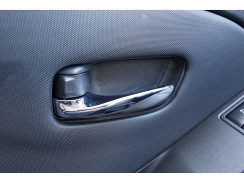 Certified 2024 Nissan Frontier SV w/ SV Convenience Package image 18