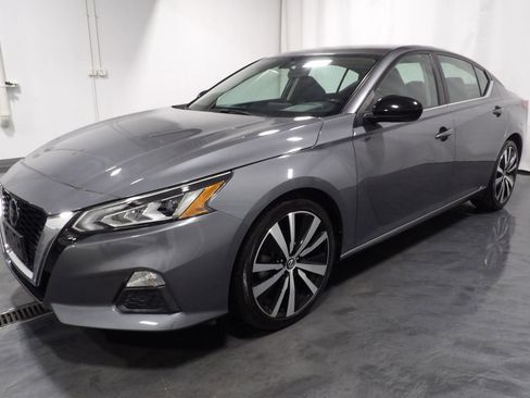 Used 2022 Nissan Altima 2.5 SR image 3
