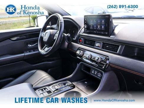 Certified 2025 Honda Pilot TrailSport image 31
