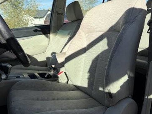 Used 2011 Subaru Legacy 2.5i Premium image 13