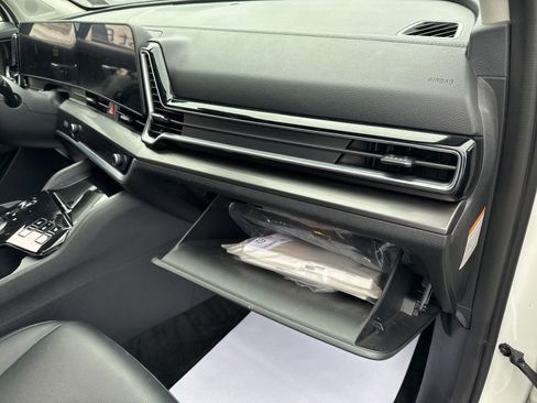 Used 2023 Kia Sportage EX AWD/4WD image 31