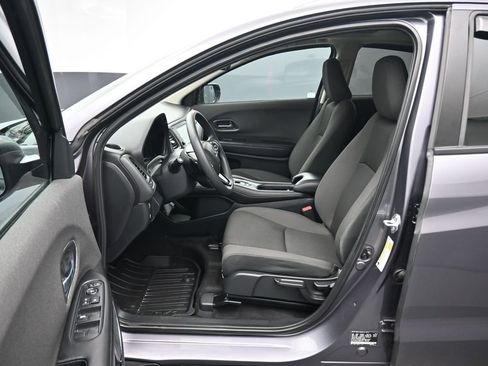 Used 2022 Honda HR-V EX image 11