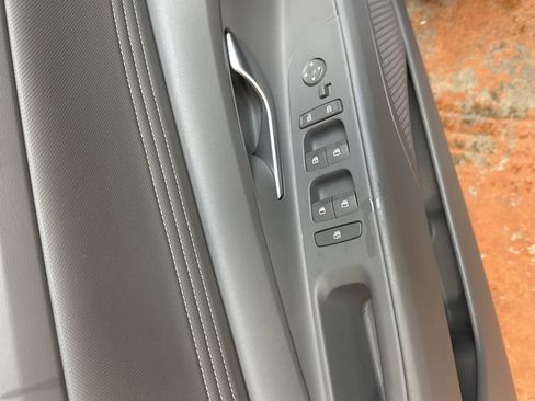 Certified 2024 Hyundai Elantra SEL w/ Convenience Package image 24