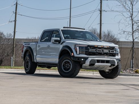 Used 2024 Ford F150 Raptor image 3