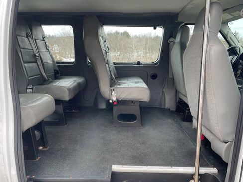 Used 2014 Ford E-150 and Econoline 150 w/ Power Group RWD image 16