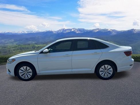 Used 2020 Volkswagen Jetta S w/ Driver Assistance Package FWD image 2