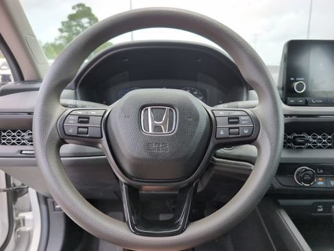 Certified 2025 Honda Accord LX image 23