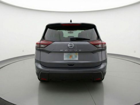Used 2025 Nissan Rogue SV image 7
