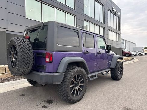 Used 2018 Jeep Wrangler Unlimited Sport S AWD/4WD image 2