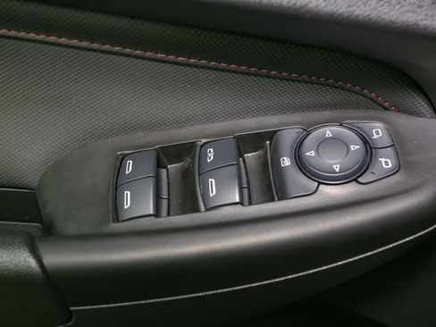 Used 2023 Chevrolet TrailBlazer RS w/ Sun and Liftgate Package AWD/4WD image 35