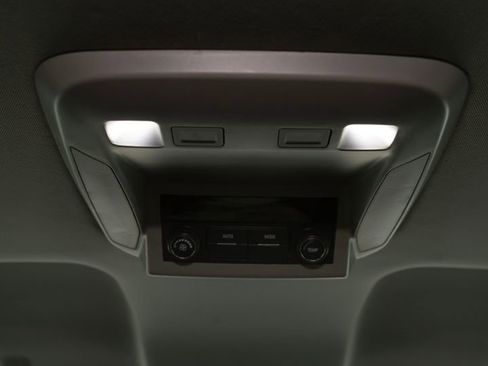 Used 2016 Chevrolet Tahoe 4WD image 19