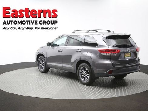 Used 2019 Toyota Highlander XLE AWD/4WD image 68
