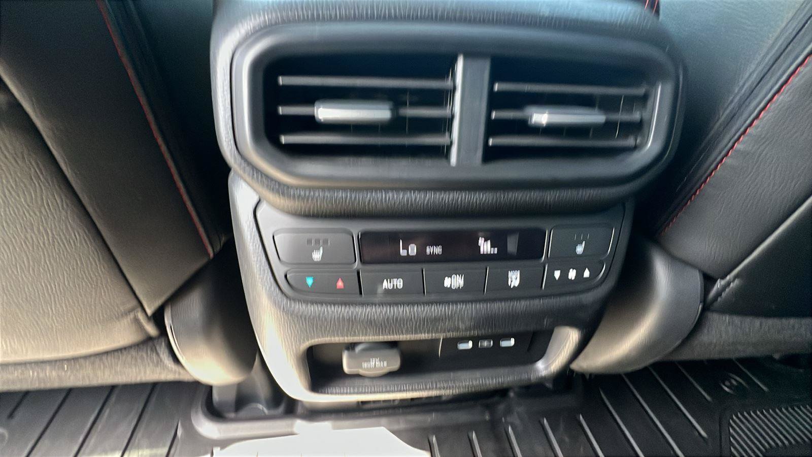 Used 2025 Honda Ridgeline Black Edition image 23