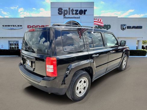 Used 2012 Jeep Patriot Sport image 2