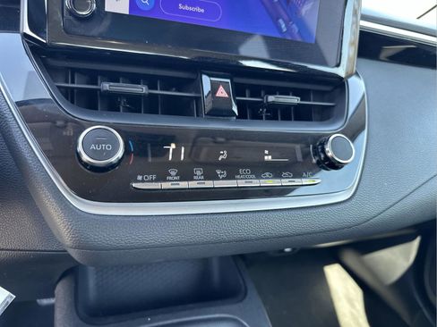 Used 2023 Toyota Corolla LE image 19