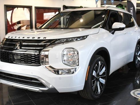 New 2026 Mitsubishi Outlander SEL AWD/4WD image 1