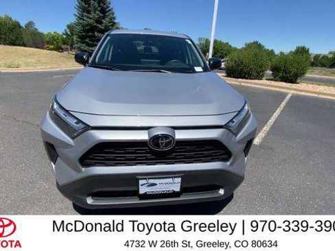 Certified 2025 Toyota RAV4 LE AWD/4WD image 4